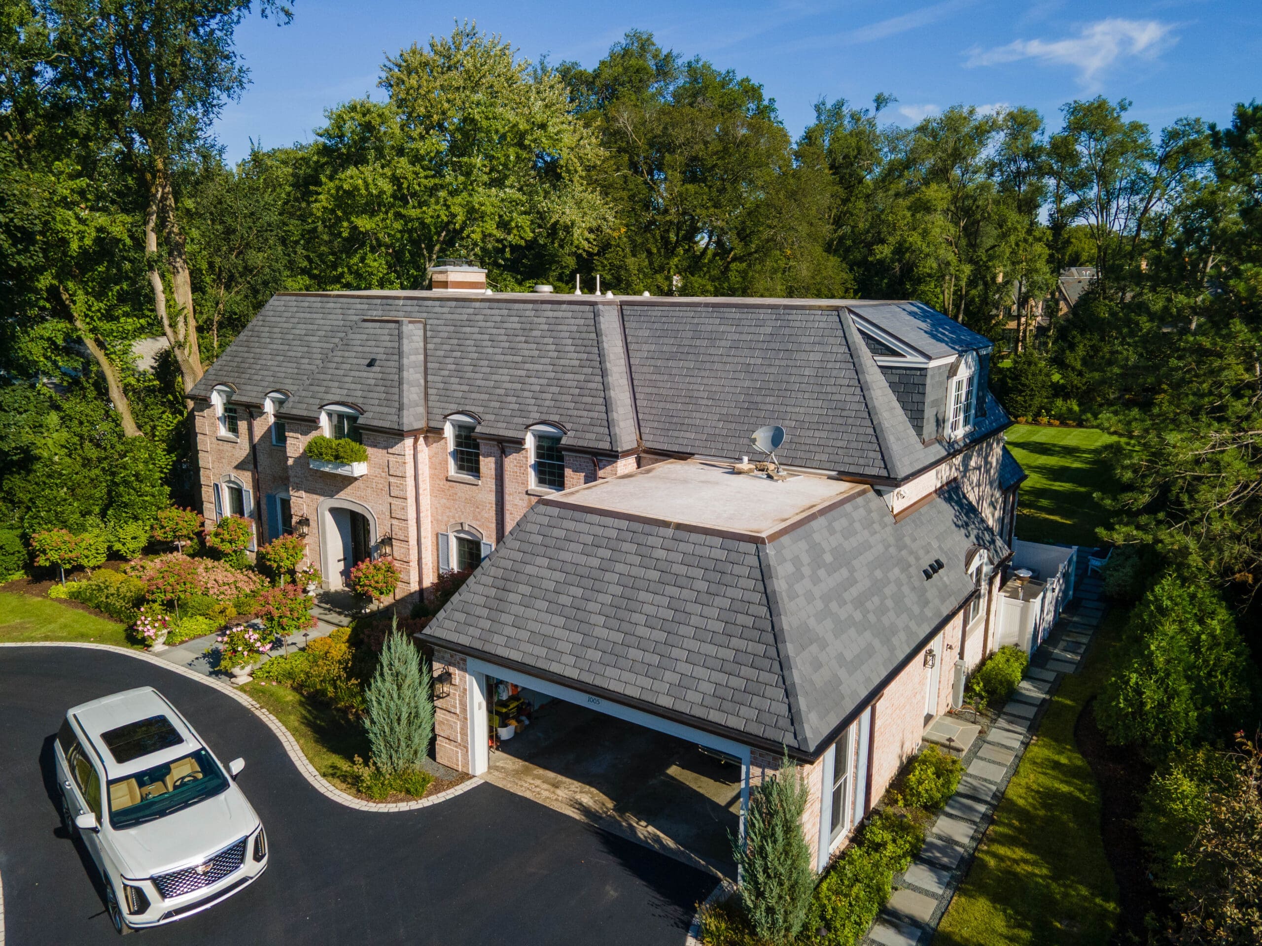 DaVinci slate roofing installation completed by Wolf Development roofing company in Winnetka IL