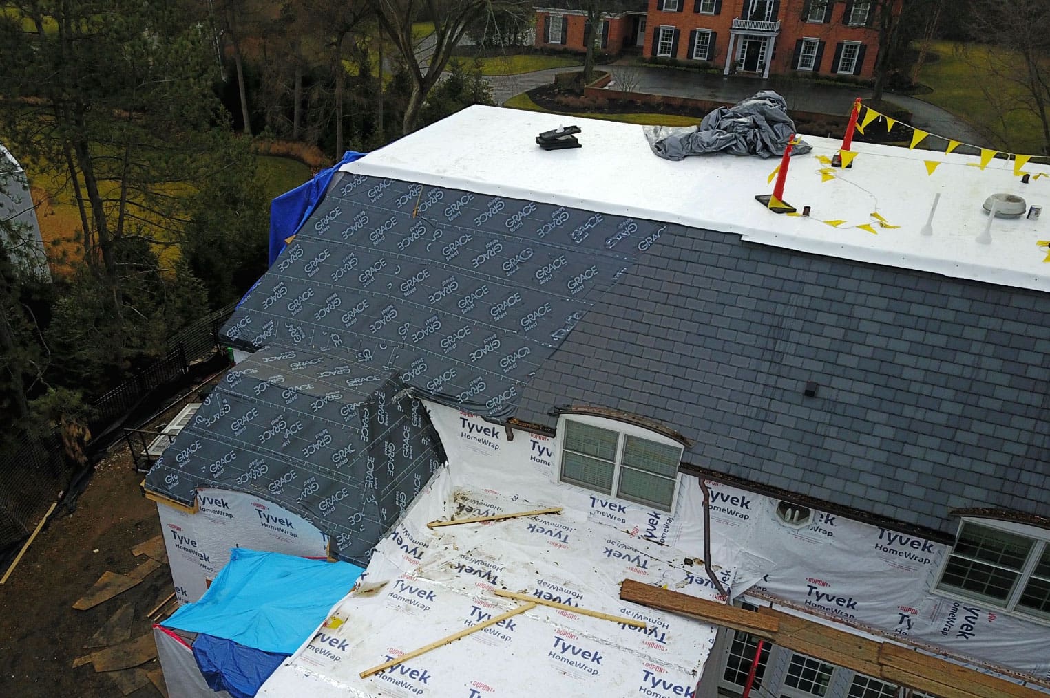 wolf-development-roofing-specialists-davinci-slate-installation